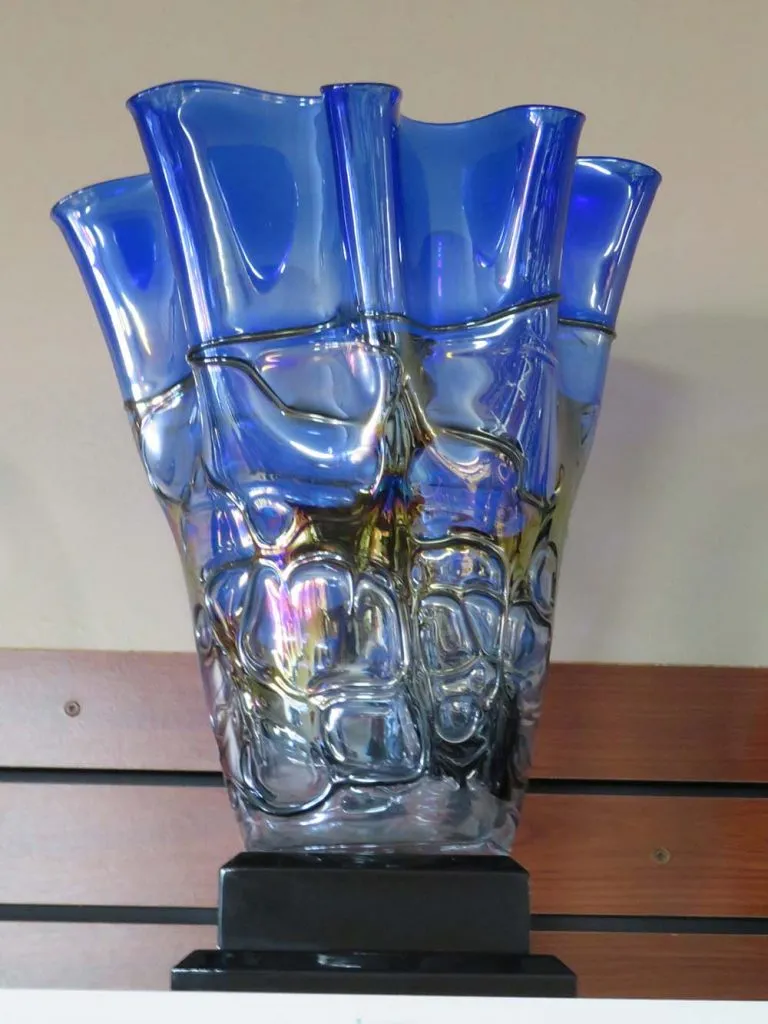 Glass vase